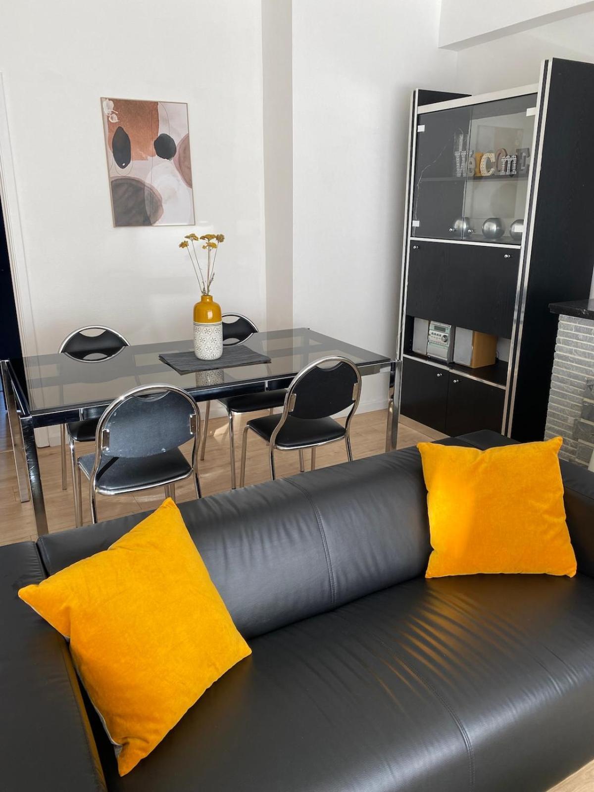 Appartement lumineux, idéalement situé - Enfants bienvenus Namur Exterior foto